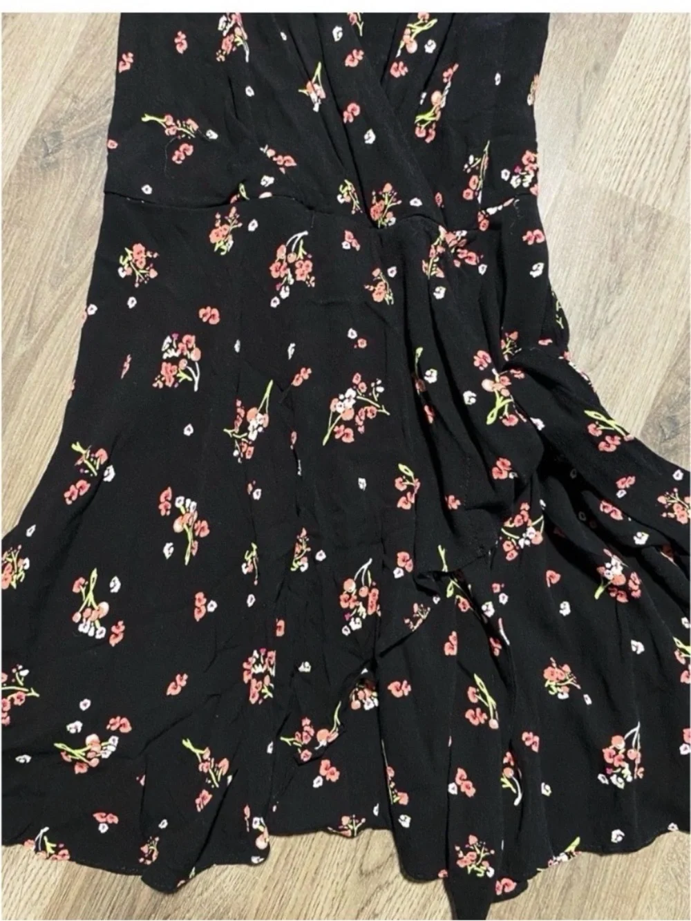 FREE PEOPLE Black Floral Print Romper Dress Size 6!